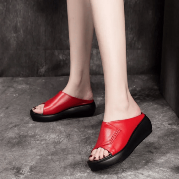 2023 WOMEN'S NEW THICK-BOTTOMED FISH MOUTH SLIPPERS